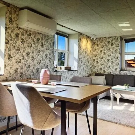 아파트 Chateau De Sus 루켄